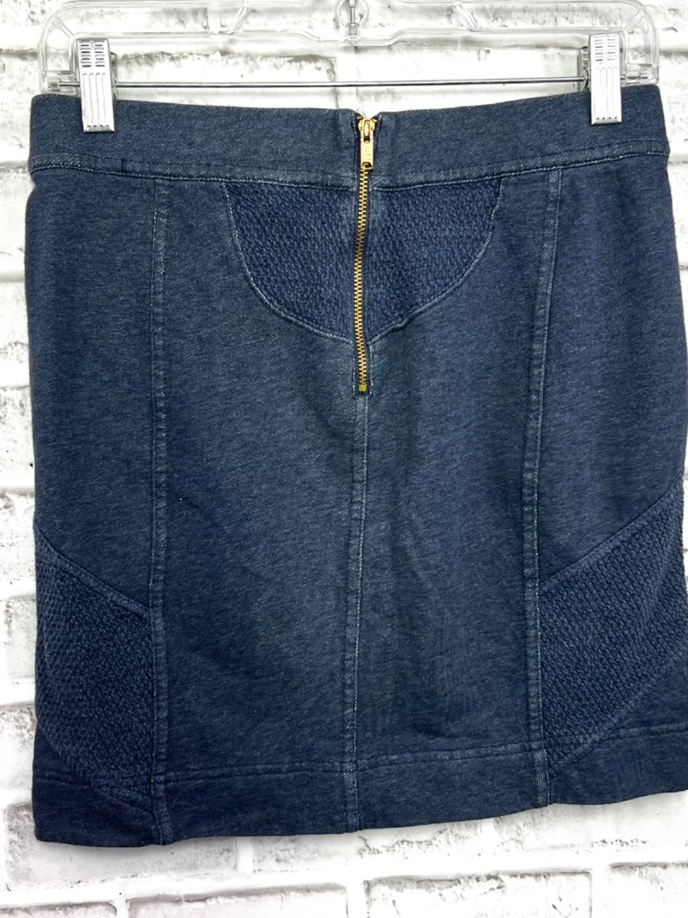 |•MARC BY MARC JACOBS•| Pull On Stretch Skirt Size XS - Picture 2 of 4
